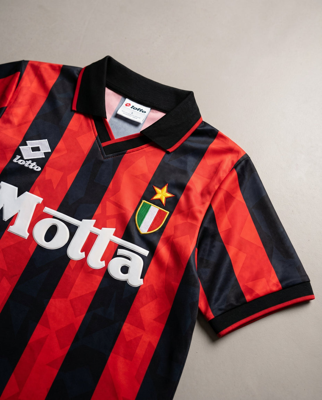 AC Milan Local 1993 retro shirt detail