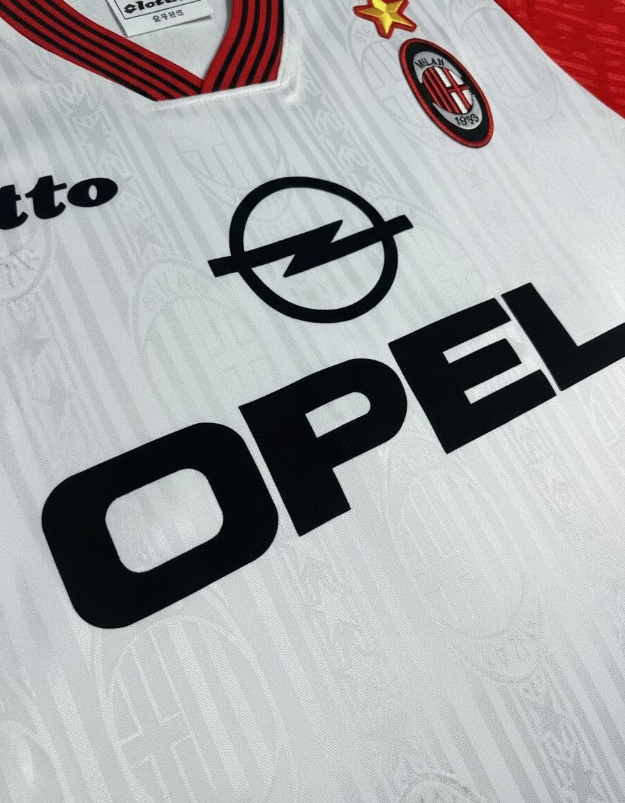 AC Milan Visitante 1997-98 retro shirt detail