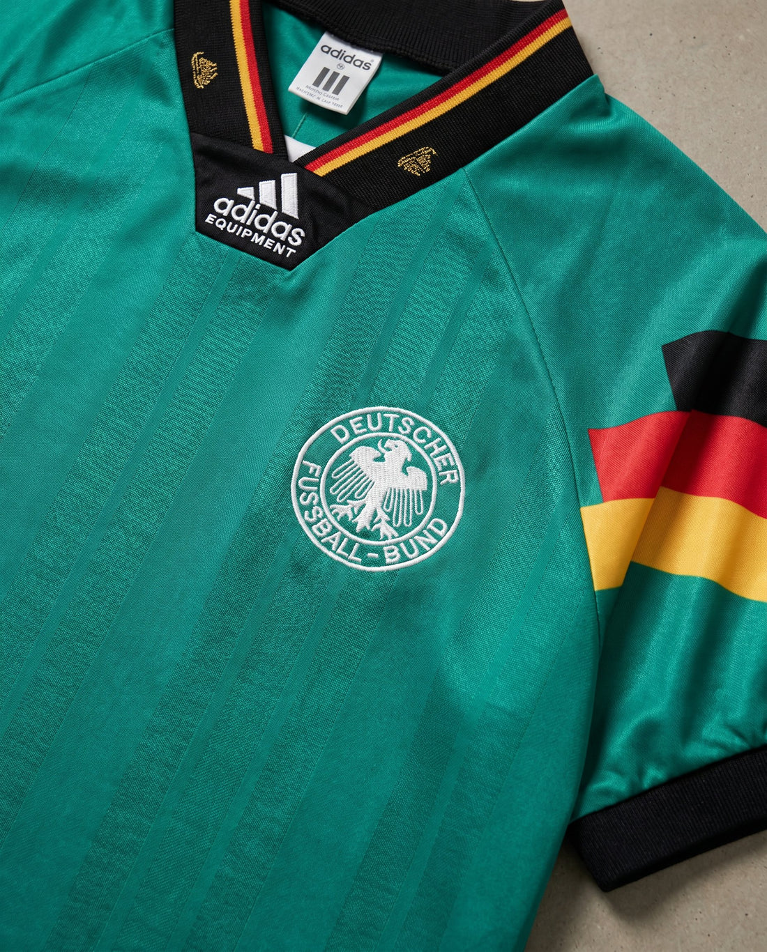 Alemania Visitante 1992 retro shirt detail