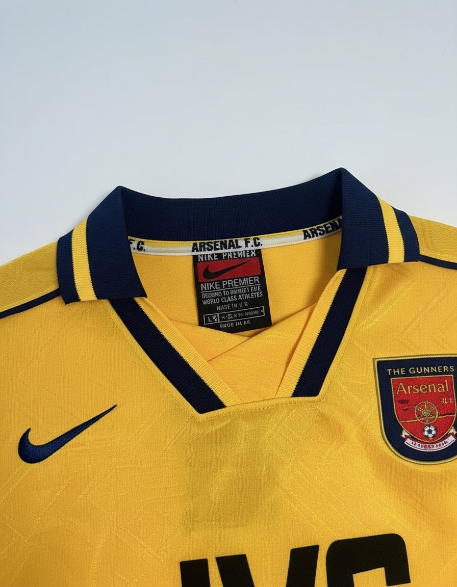 Arsenal Visitante 1996-97 retro shirt detail