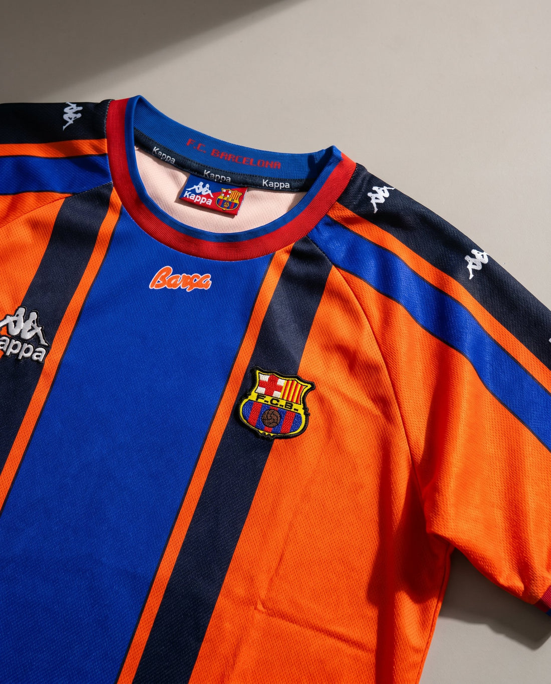 Barcelona Visitante 1997 retro shirt detail