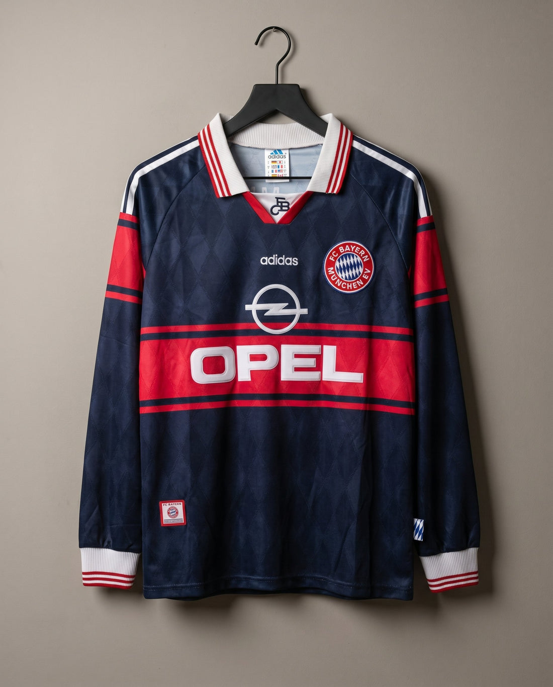 Bayern Munich Local 1997-99 retro shirt front