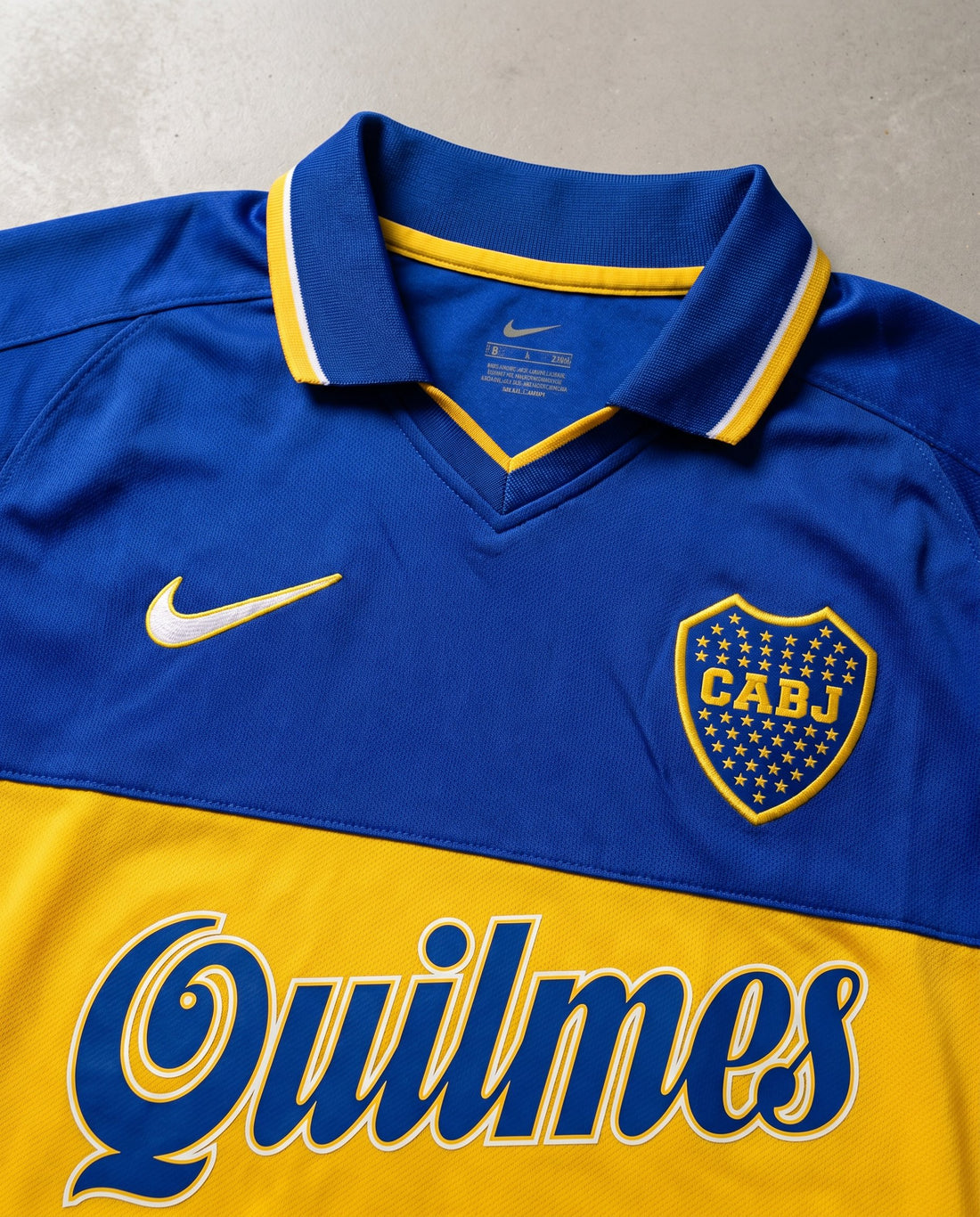 Boca Juniors Local 1996 retro shirt detail