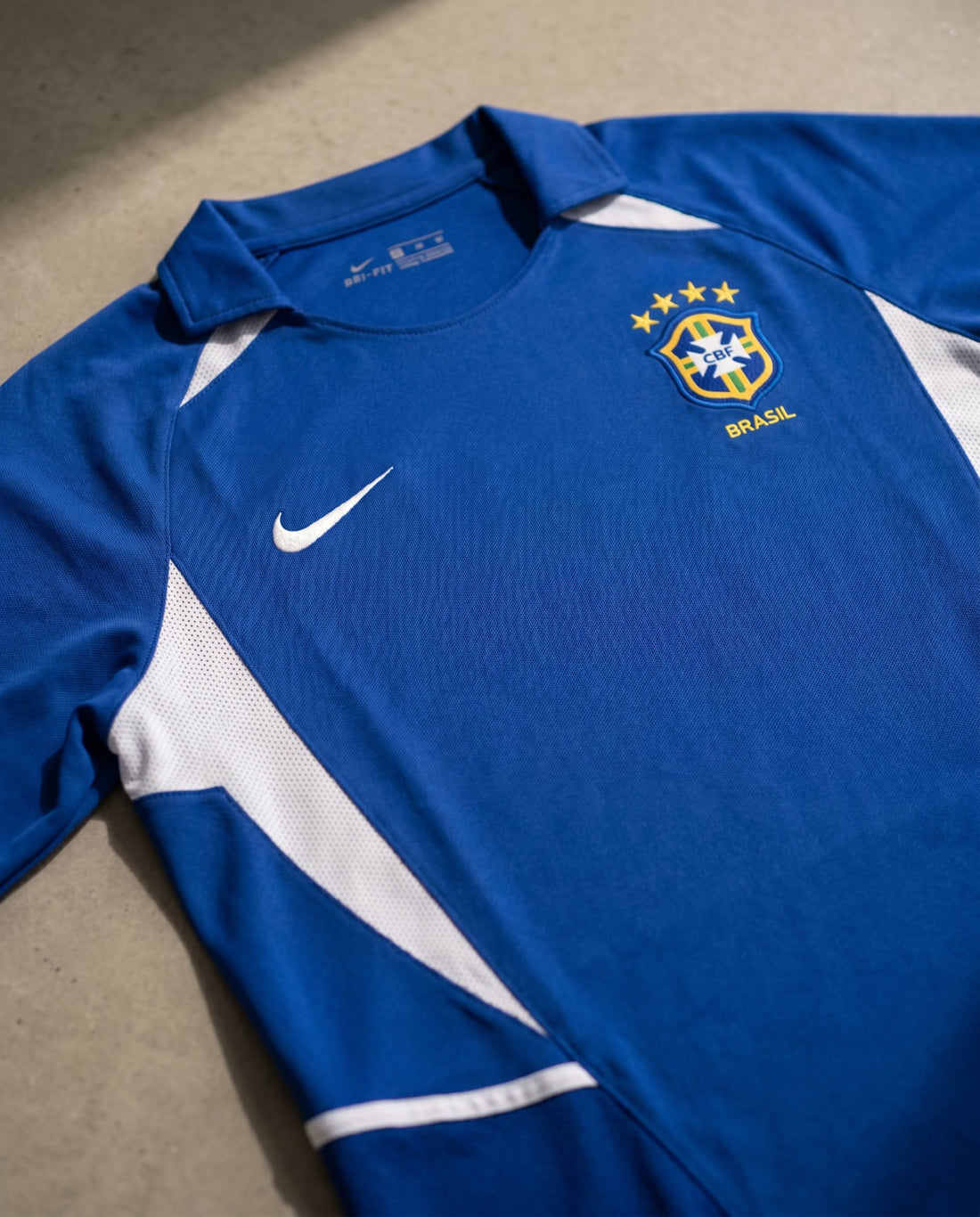 Brasil Visitante 2002 retro shirt detail