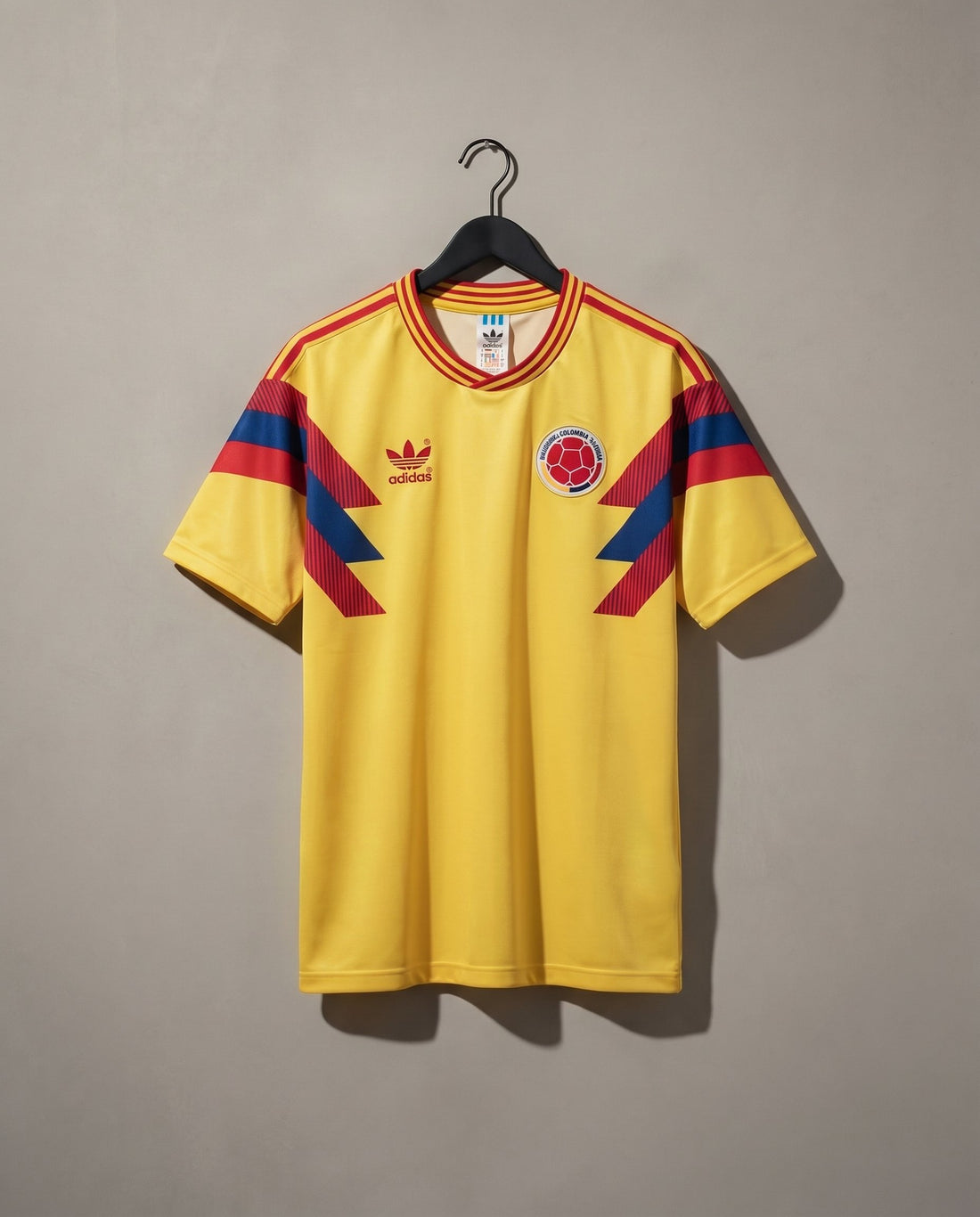 Colombia Local 1990 retro shirt front