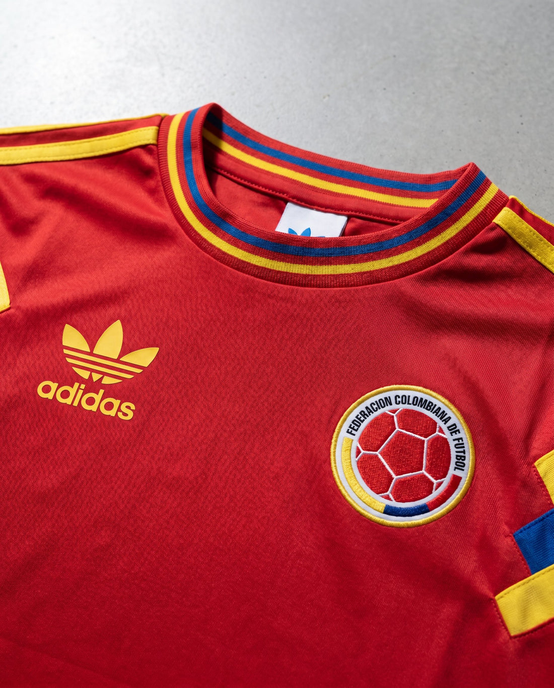 Colombia Visitante 1990 retro shirt detail