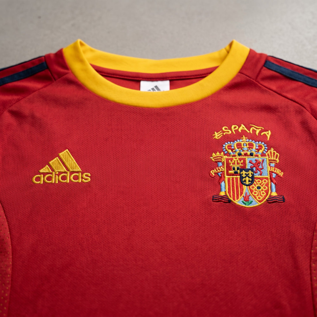 España Local 2002 retro shirt detail