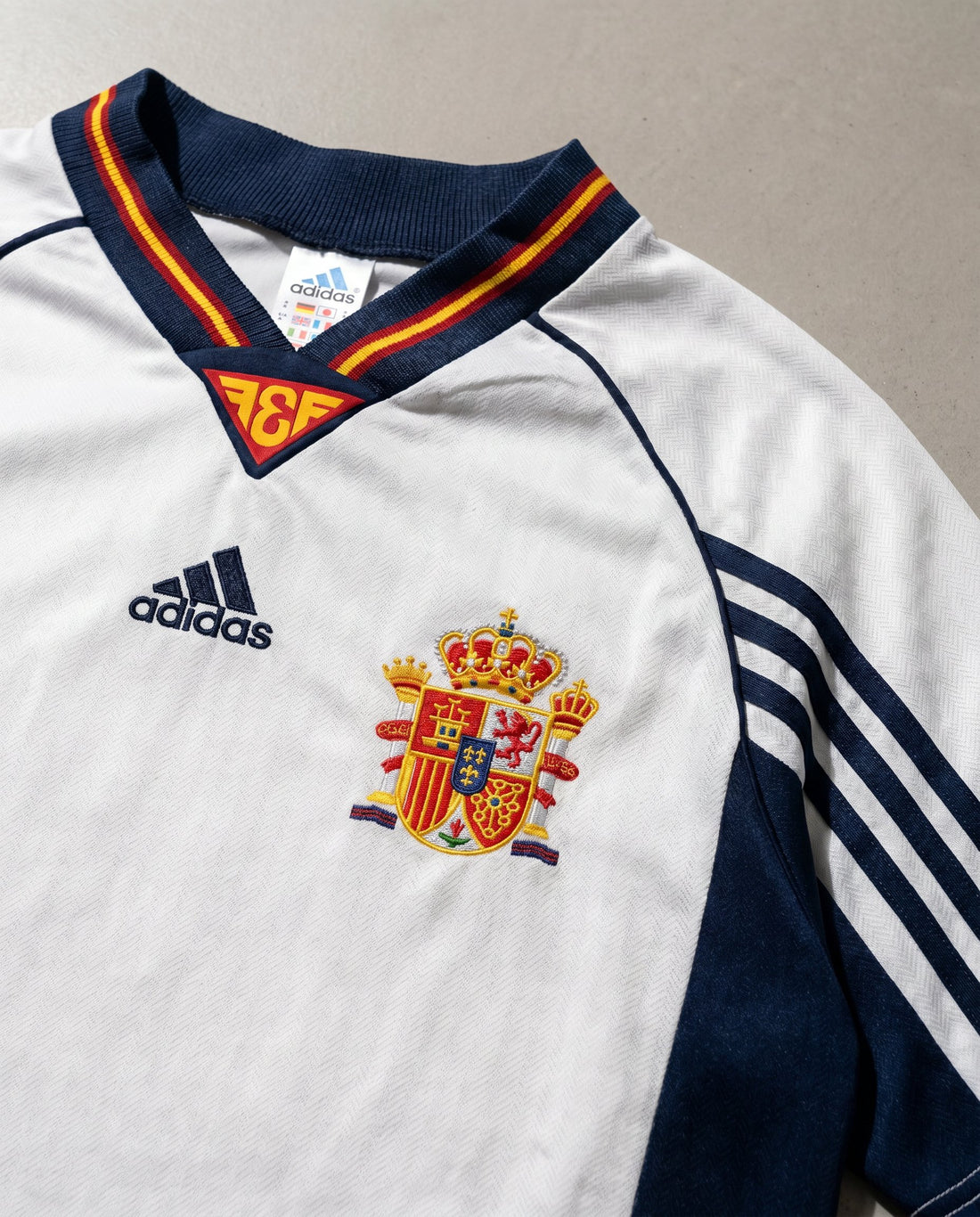 España Visitante 1998 retro shirt detail