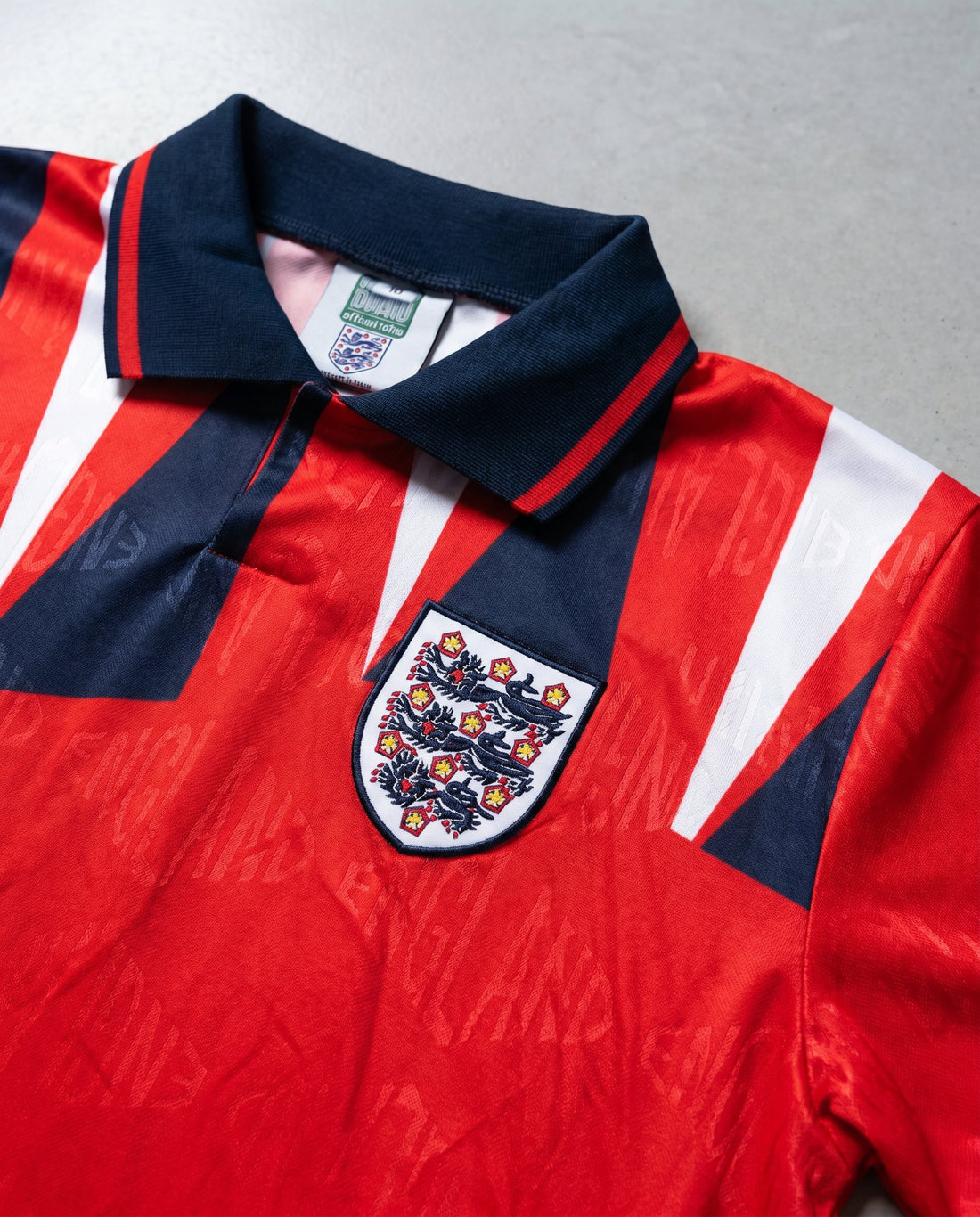 Inglaterra Visitante 1992 retro shirt detail