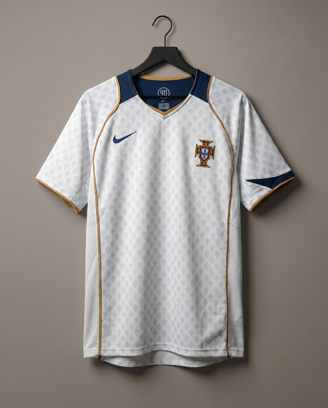 Portugal Visitante 2004 retro shirt front