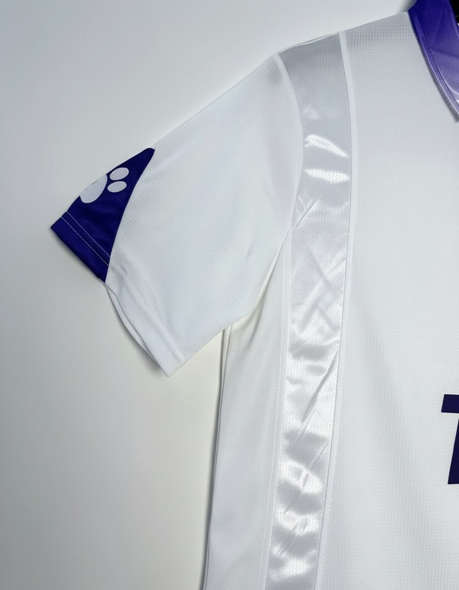 Real Madrid Local 1997-98 retro shirt detail