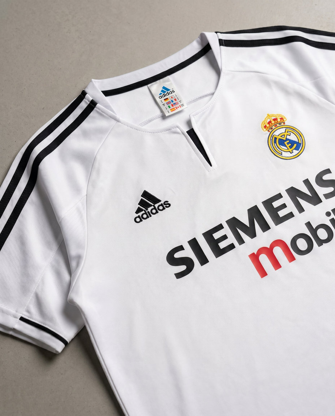 Real Madrid Local 2003 retro shirt detail