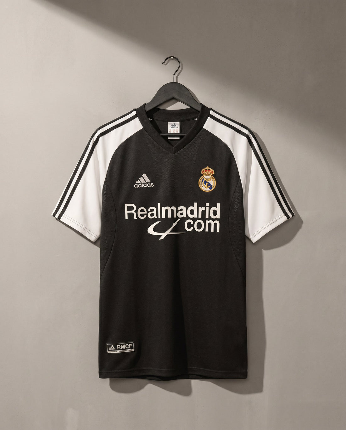 Real Madrid Visitante 2001 retro shirt front
