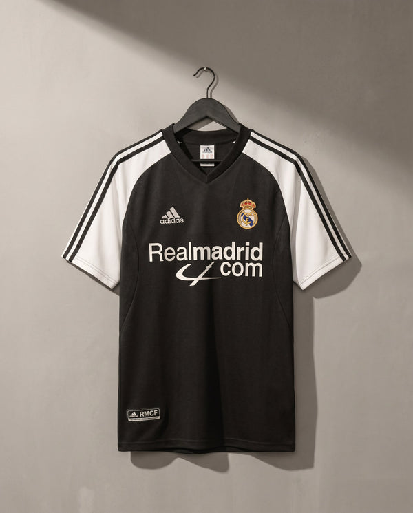 Real Madrid Visitante 2001 Retro Football Shirt